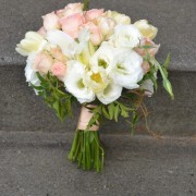 Complimentary Toss Bouquet with all Wedding Packages